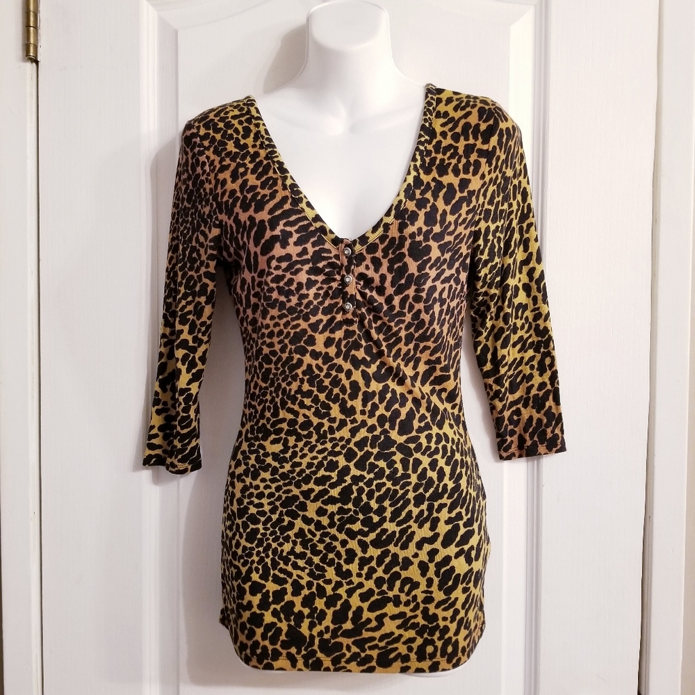 🏵$10 ADD ON Guess Animal Print Top CLEARANCE